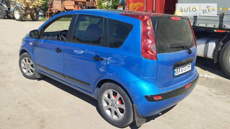 Хэтчбек Nissan Note 2007 в Нетешине