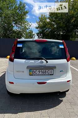 Хетчбек Nissan Note 2011 в Червонограді