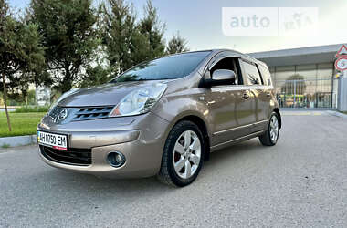 Хэтчбек Nissan Note 2008 в Полтаве