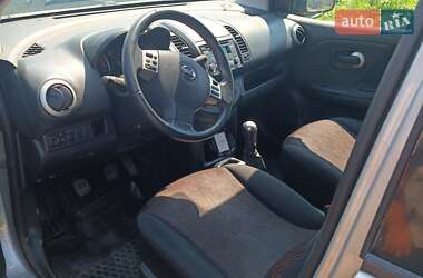 Хэтчбек Nissan Note 2012 в Чуднове