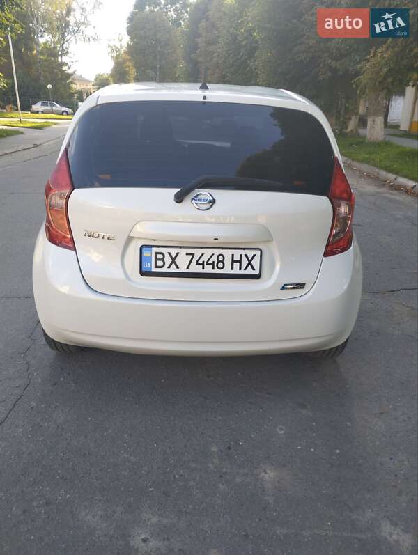 Хэтчбек Nissan Note 2013 в Красилове