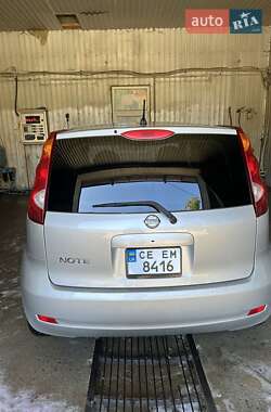 Хэтчбек Nissan Note 2012 в Вижнице