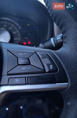 Хэтчбек Nissan Note 2018 в 