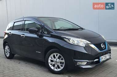 Хэтчбек Nissan Note 2018 в 