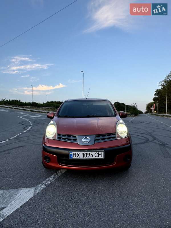 Хетчбек Nissan Note 2006 в Хмельницькому