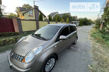 Хэтчбек Nissan Note 2008 в Киеве