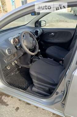 Хэтчбек Nissan Note 2007 в Виньковцах