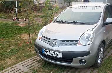 Хетчбек Nissan Note 2006 в Ромнах