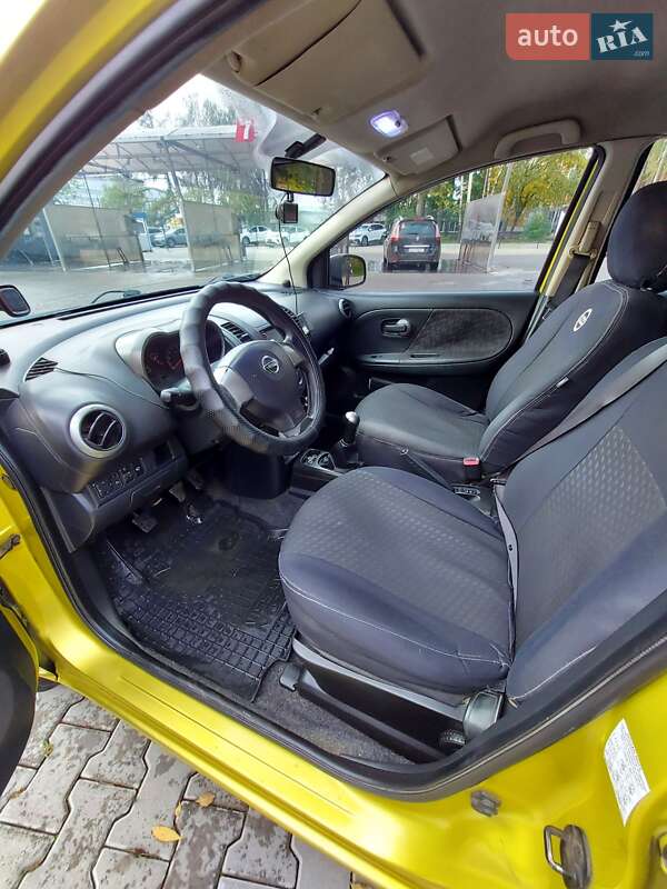 Хэтчбек Nissan Note 2006 в Черновцах