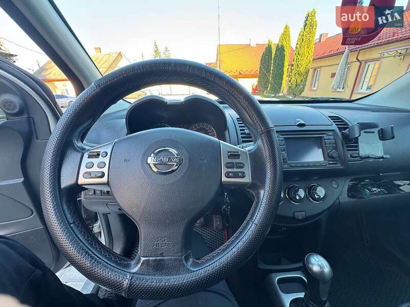 Хэтчбек Nissan Note 2011 в Черновцах фото 13 Хэтчбек Nissan Note 2011 в Черновцах