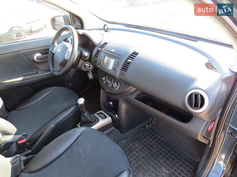 Хэтчбек Nissan Note 2012 в Кропивницком