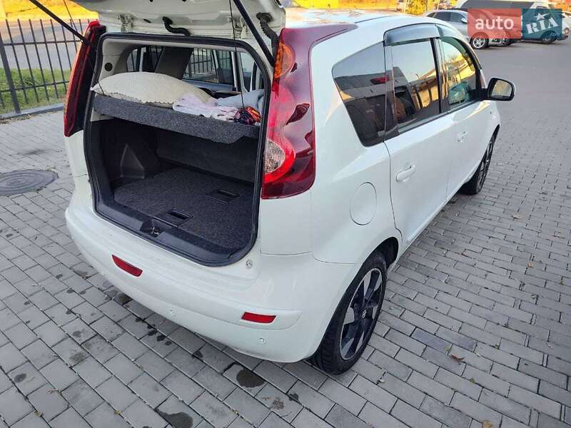 Хетчбек Nissan Note 2012 в Рівному