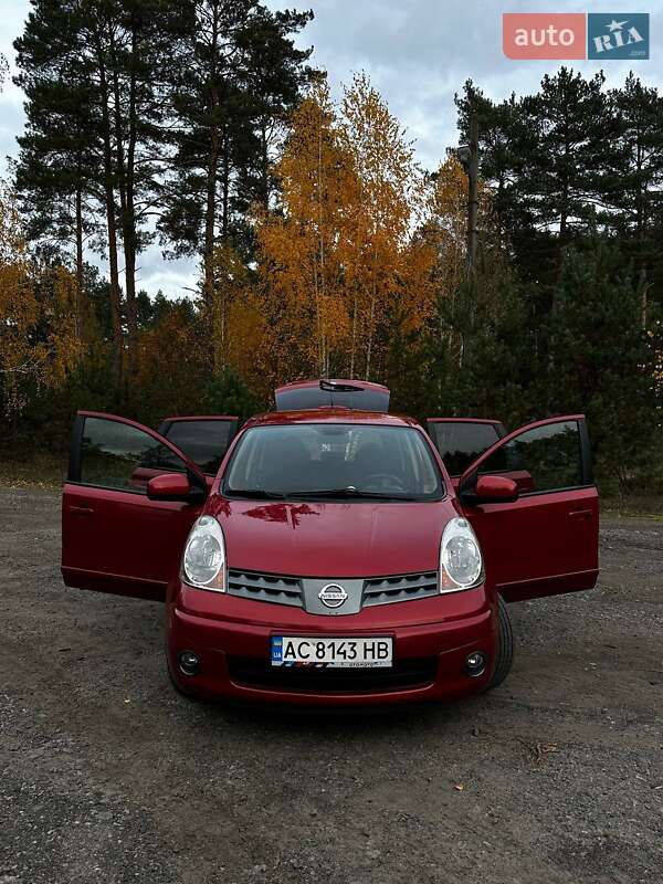 Хэтчбек Nissan Note 2008 в Киеве