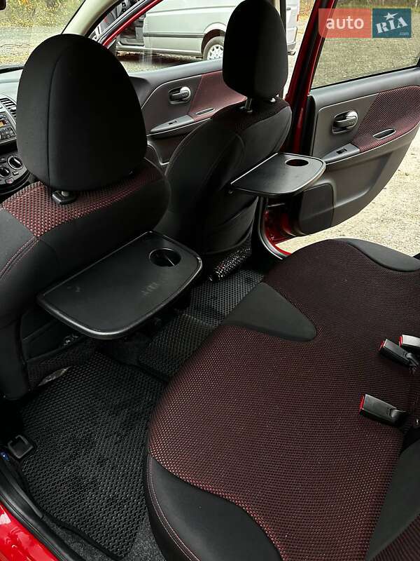 Хэтчбек Nissan Note 2008 в Киеве
