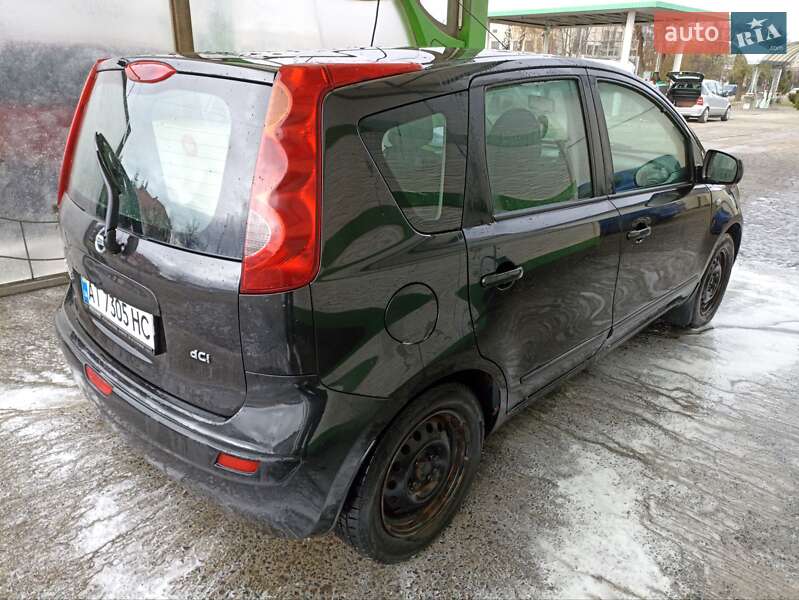 Хэтчбек Nissan Note 2007 в Долине