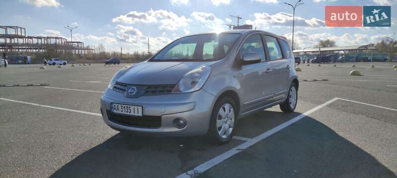 Хэтчбек Nissan Note 2008 в Трускавце