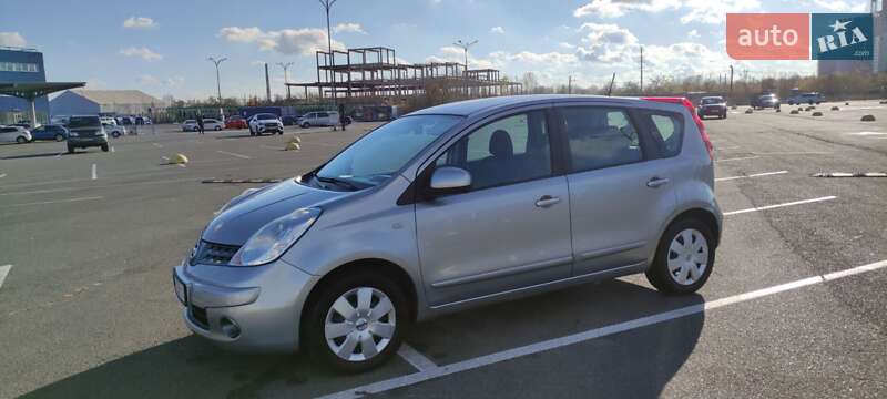 Хэтчбек Nissan Note 2008 в Трускавце