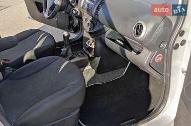 Хэтчбек Nissan Note 2008 в 