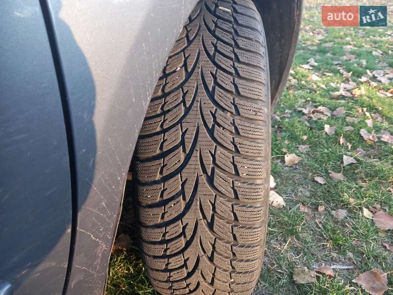 Хетчбек Nissan Note 2010 в Онуфріївці