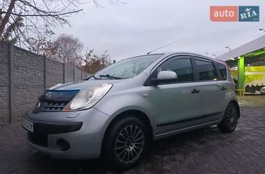 Хетчбек Nissan Note 2006 в Дніпрі