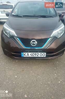 Хэтчбек Nissan Note 2016 в Киеве