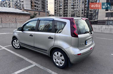 Хэтчбек Nissan Note 2011 в Чернигове