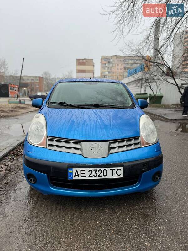 Хэтчбек Nissan Note 2007 в Полтаве