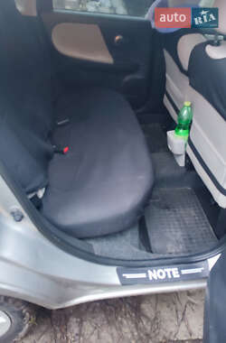 Хетчбек Nissan Note 2010 в Києві