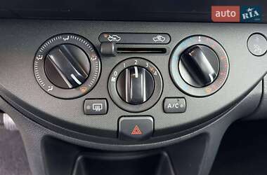 Хэтчбек Nissan Note 2007 в 