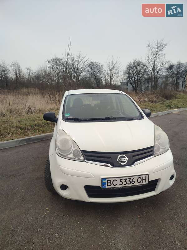 Хэтчбек Nissan Note 2009 в Львове