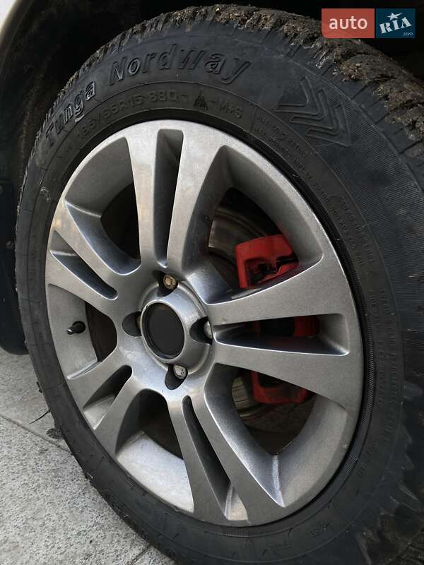 Хэтчбек Nissan Note 2011 в Андрушевке