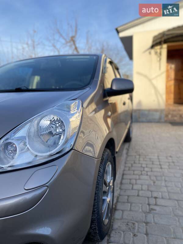 Хэтчбек Nissan Note 2011 в Андрушевке