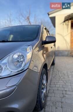 Хэтчбек Nissan Note 2011 в Андрушевке