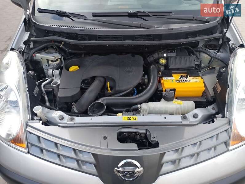 Хэтчбек Nissan Note 2006 в Винниках