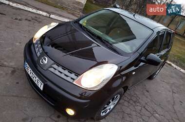 Хэтчбек Nissan Note 2006 в Первомайске