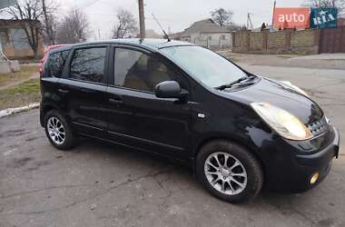 Хэтчбек Nissan Note 2006 в Первомайске