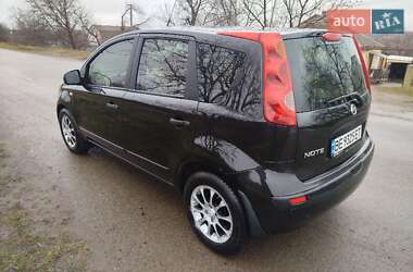 Хэтчбек Nissan Note 2006 в Первомайске