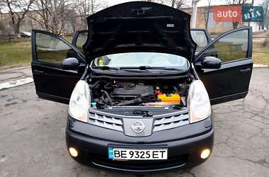 Хэтчбек Nissan Note 2006 в Первомайске