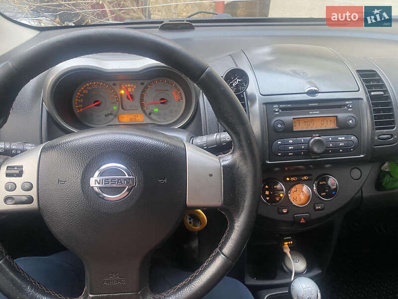 Хэтчбек Nissan Note 2006 в Одессе