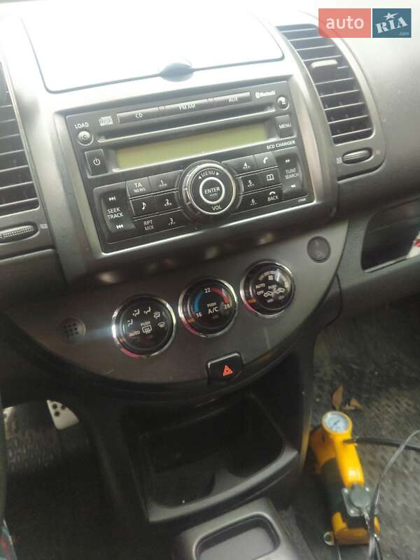 Хэтчбек Nissan Note 2008 в Одессе