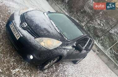 Хэтчбек Nissan Note 2013 в Киеве