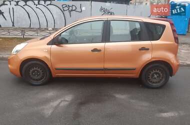 Хэтчбек Nissan Note 2010 в Киеве