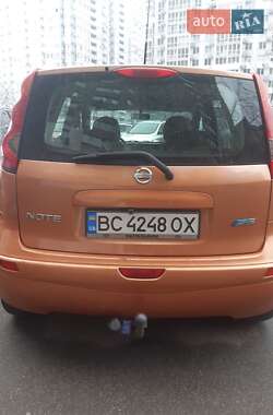 Хетчбек Nissan Note 2010 в Києві