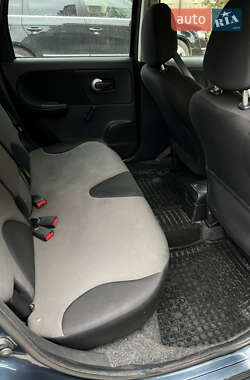 Хэтчбек Nissan Note 2012 в 