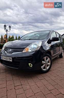 Хэтчбек Nissan Note 2012 в Стрые