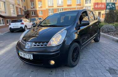 Хэтчбек Nissan Note 2007 в Киеве