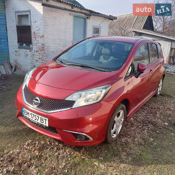 Хэтчбек Nissan Note 2014 в Богодухове