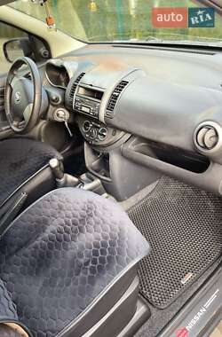 Хэтчбек Nissan Note 2007 в 