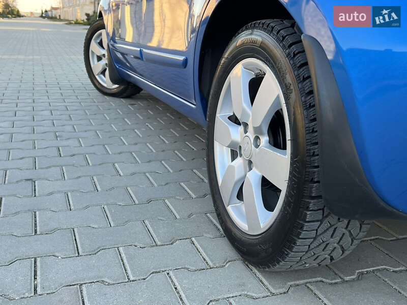 Хэтчбек Nissan Note 2007 в Одессе