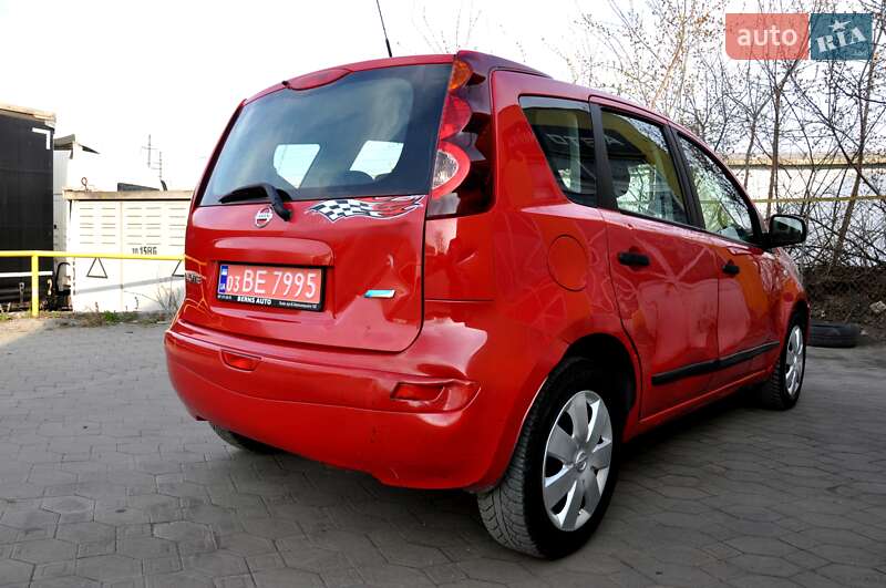 Хэтчбек Nissan Note 2009 в Львове